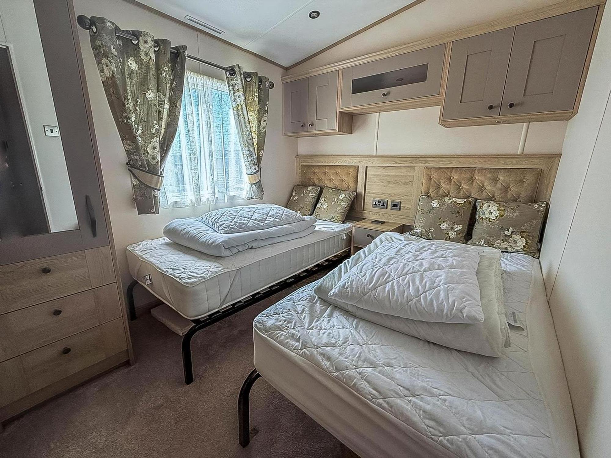 Beautiful Lodge At Manor Park In Hunstanton Ref 23018K Bagian luar foto