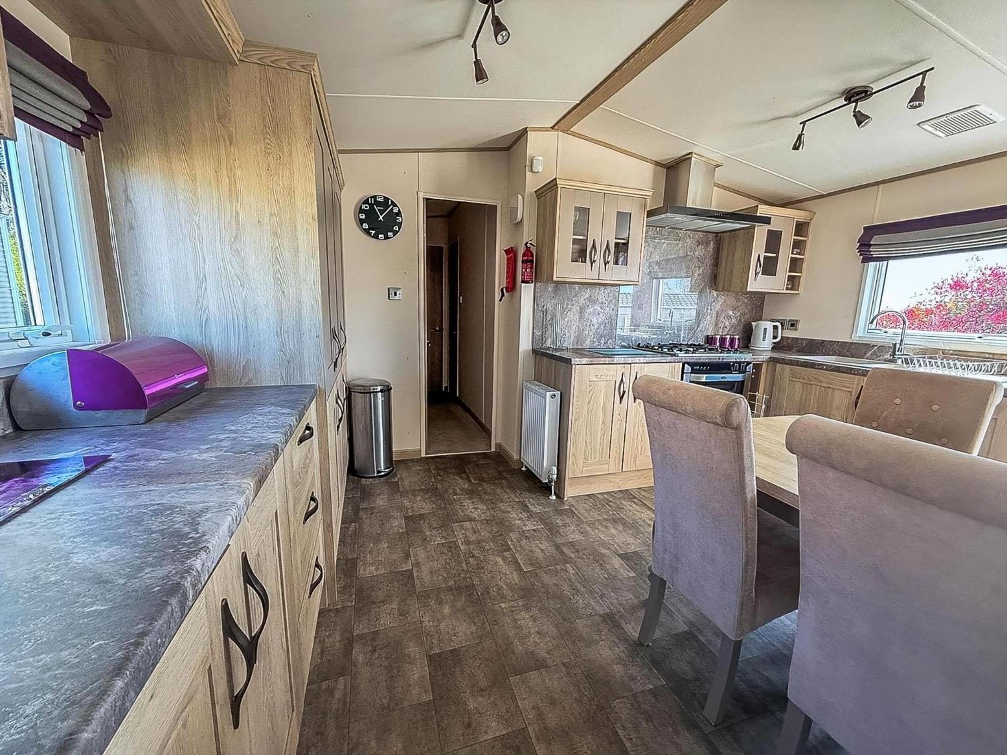 Beautiful Lodge At Manor Park In Hunstanton Ref 23018K Bagian luar foto